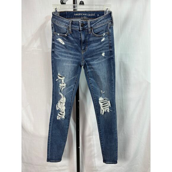 American Eagle next level stretch size 2 jeggin crop distressed medium blue wash - Picture 1 of 15